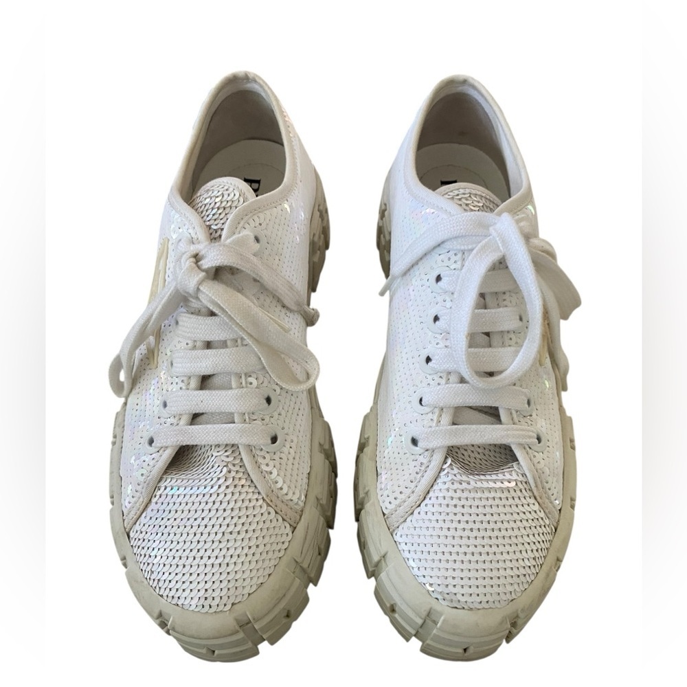 Prada White Sequin Platform Sneakers ✨
Size: 39.5 EU (fits approx US 9.5) - Picture 11 of 15